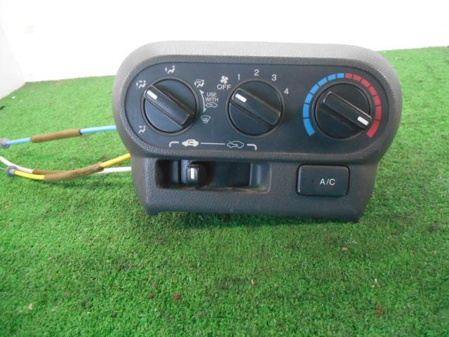 【中古】中古部品 アクティ HA9 A/Cｽｲｯﾁﾊﾟﾈﾙ 【3310080100-231227000160900】