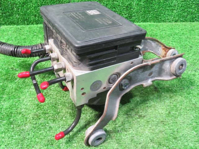 【中古】中古部品 Ｎ－ＢＯＸ ＋ JF2 ABSｱｸﾁｭｴｰﾀｰ 【3330900100-000024053542500】