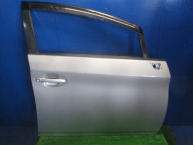 【中古】中古部品 プリウス ZVW30 右フロントドア 【3310270100-000014398113100】