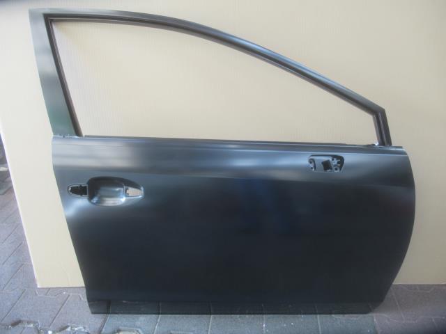 【中古】中古部品 インプレッサ GP2 右ﾌﾛﾝﾄﾄﾞｱ 【3380050000-000036166513100】