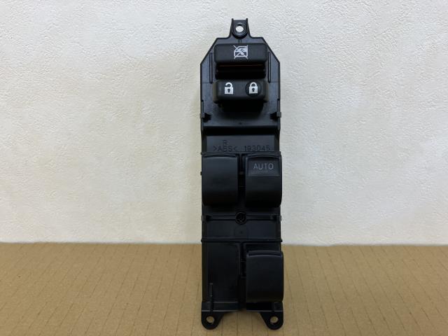 【中古】中古部品 スペイド NSP141 ﾊﾟﾜｰｳｲﾝﾄﾞｳｽｲｯﾁ 【3330460100-000001586261900】