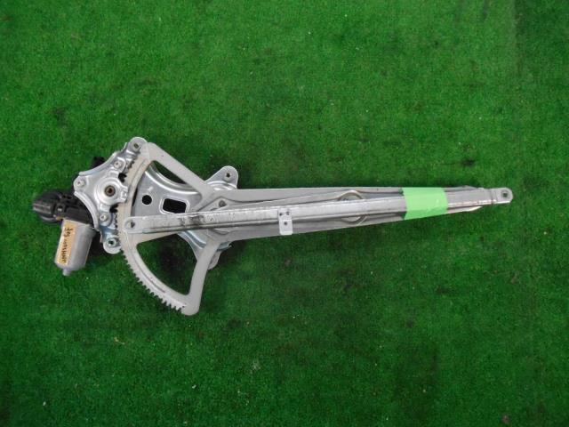 【中古】中古部品 アルファード ANH10W 右ﾌﾛﾝﾄﾄﾞｱﾚｷﾞｭﾚｰﾀ･ﾓｰﾀｰ 【3310080100-240422000213120】