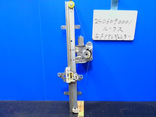 【中古】中古部品 ルークス B44A 右ﾌﾛﾝﾄﾄﾞｱﾚｷﾞｭﾚｰﾀ･ﾓｰﾀｰ 【3310220100-240609000113120】
