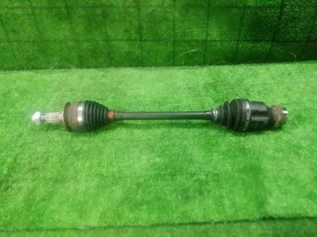 【中古】中古部品 スペーシア MK32S 右ﾌﾛﾝﾄﾄﾞﾗｲﾌﾞｼｬﾌﾄ 【3330420100-240907000242100】