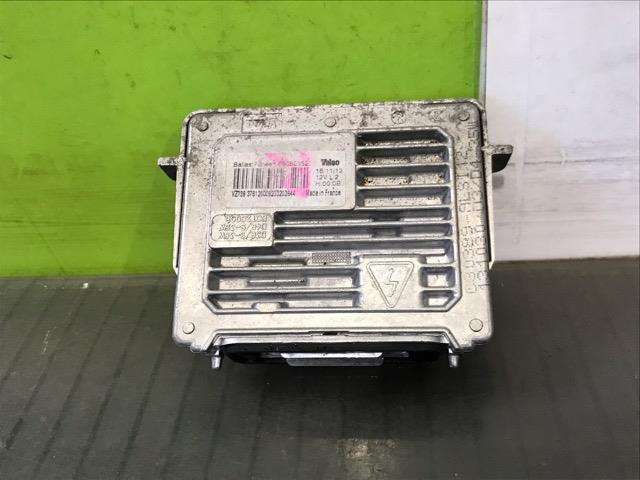 【中古】中古部品 ハスラー MR31S ﾗｲﾄｺﾝﾄﾛｰﾙﾕﾆｯﾄ 【3330530100-000005290210810】