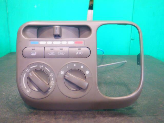 【中古】中古部品 ＭＲワゴン MF22S A/Cｽｲｯﾁﾊﾟﾈﾙ 【3340140100-000024225360900】