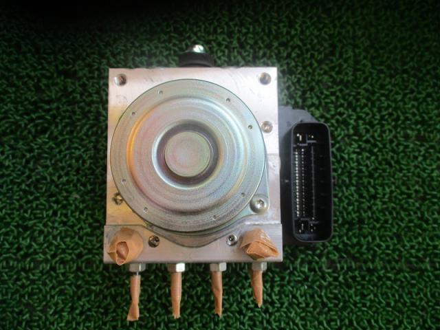 【中古】中古部品 デイズ B44W ABSｱｸﾁｭｴｰﾀｰ 【3500080000-240905000342500】