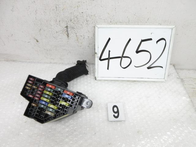 【中古】中古部品 アウディ A3 8PCAX ﾋｭｰｽﾞﾎﾞｯｸｽ 【3500170000-240919501467800】