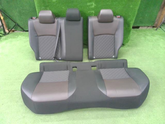 【中古】中古部品 Ｃ－ＨＲ NGX10 ﾘｱｼｰﾄ 【3310200100-000021077970800】