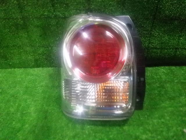 【中古】中古部品 ムーヴキャンバス LA810S 左ﾃｰﾙﾗﾝﾌﾟ 【3330420100-240919000115600】