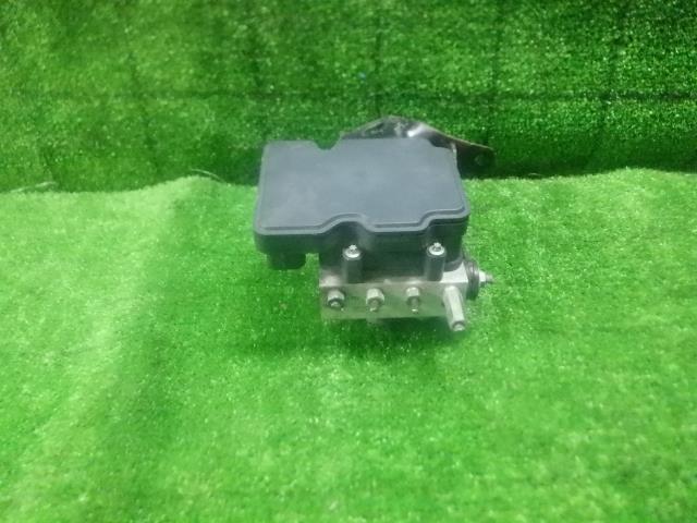 【中古】中古部品 ムーヴキャンバス LA810S ABSｱｸﾁｭｴｰﾀｰ 【3330420100-240919000142500】