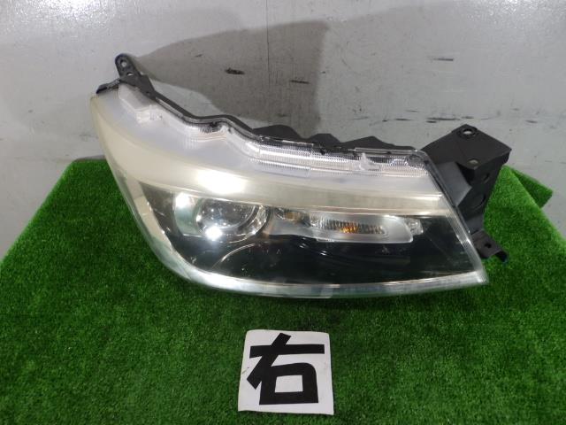 【中古】中古部品 デリカＤ2 MB36S 右ﾍｯﾄﾞﾗﾝﾌﾟ 【3260250000-000024198010800】