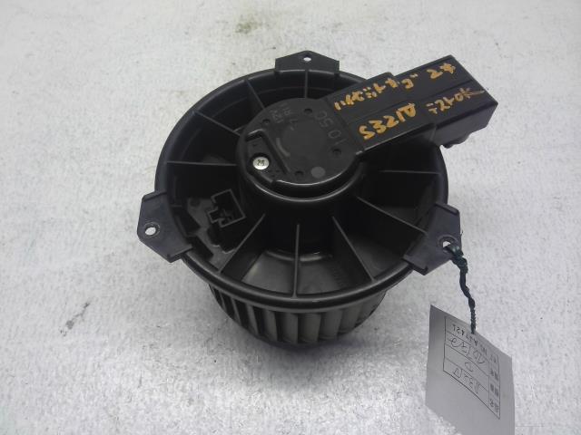 【中古】中古部品 ハイゼット S321V ﾋｰﾀｰﾌﾞﾛｱﾓｰﾀｰ 【3310160100-000004389167900】 8,611円