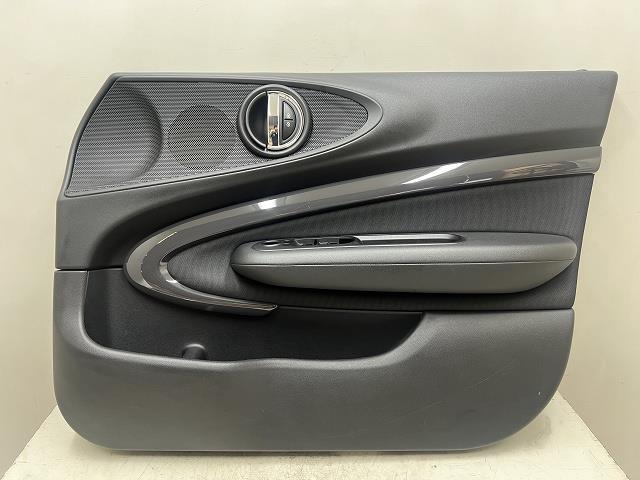 【中古】中古部品 BMW ミニ LR20 右ﾌﾛﾝﾄﾄﾞｱﾄﾘﾑ 【3310070100-0000Y0760113150】