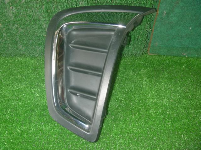 【中古】中古部品 ステップワゴン RP1 左ﾌｫｸﾞﾗﾝﾌﾟ 【3330370100-000243021610950】