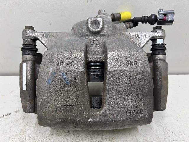 【中古】中古部品 VW シャラン 7NCAV 左ﾌﾛﾝﾄｷｬﾘﾊﾟｰ 【3310070100-000090762144360】