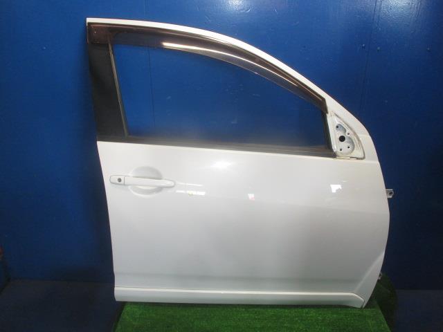 【中古】中古部品 アウトランダー CW5W 右ﾌﾛﾝﾄﾄﾞｱ 【3310270100-000014429713100】