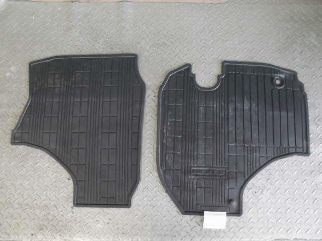 【中古】中古部品 ミニキャブ DS16T ﾌﾛｱﾏｯﾄ 【3310420000-000002298777450】