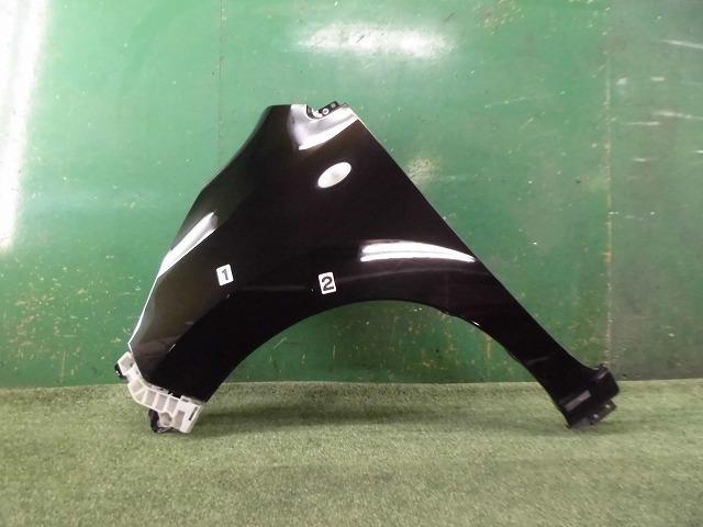 【中古】中古部品 ＡＺワゴン MJ23S 左ﾌﾛﾝﾄﾌｪﾝﾀﾞｰ 【3330150100-000024332610700】