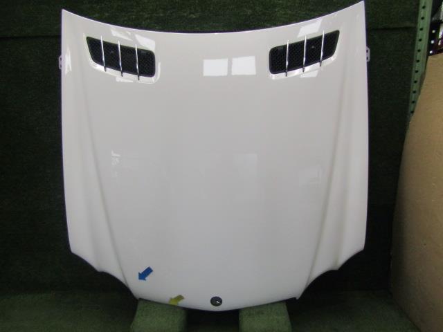 【中古】中古部品 ベンツ SLクラス 230475 ﾎﾞﾝﾈｯﾄﾌｰﾄﾞ 【3330200100-230855000010500】｜e-cleマート