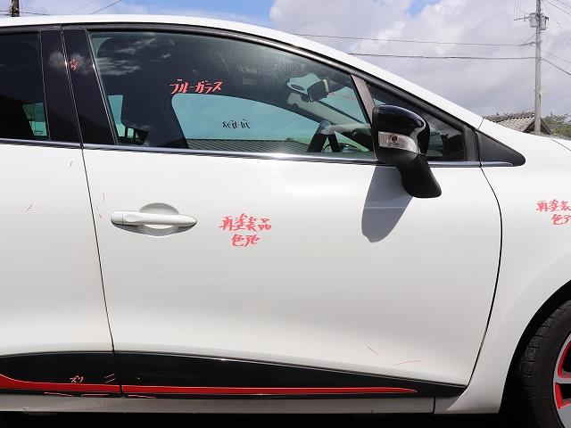 【中古】中古部品 ルノー ルーテシア RH5F 右ﾌﾛﾝﾄﾄﾞｱ 【3310070100-0000Y0759413100】