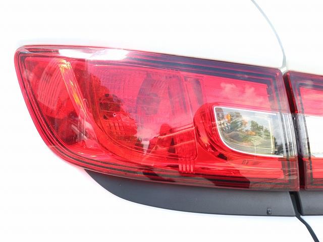 【中古】中古部品 ルノー ルーテシア RH5F 左ﾃｰﾙﾗﾝﾌﾟ 【3310070100-0000Y0759415600】