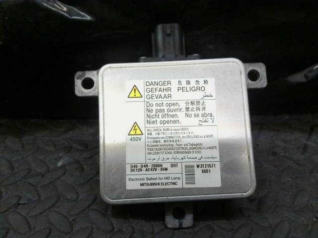 【中古】中古部品 ＣＲ－Ｚ ZF1 ﾗｲﾄｺﾝﾄﾛｰﾙﾕﾆｯﾄ 【3310540000-000024255810810】