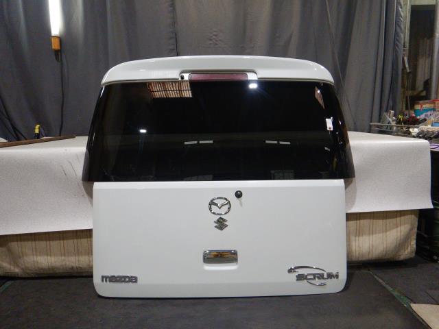 【中古】中古部品 スクラム DG64W ﾊﾞｯｸﾄﾞｱ 【3330810100-241005000615800】