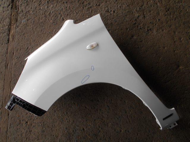 【中古】中古部品 デリカＤ2 MB15S 左ﾌﾛﾝﾄﾌｪﾝﾀﾞｰ 【3330220100-241007000210700】 8,301円