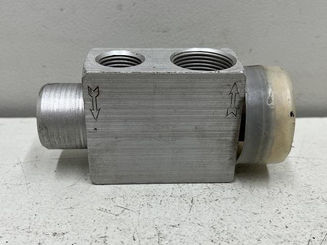 【中古】中古部品 ディムラー DLH その他 A/Cヒーター系 【3310070100-000405313969300】|e-cleマート