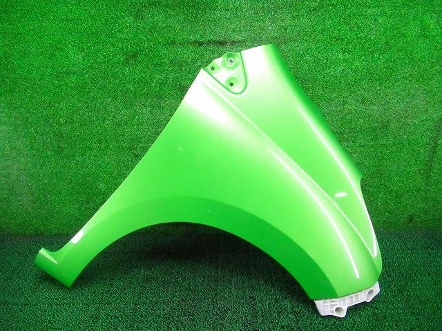 【中古】中古部品 アルト HA25S 右ﾌﾛﾝﾄﾌｪﾝﾀﾞｰ 【3330210100-000036158410600】