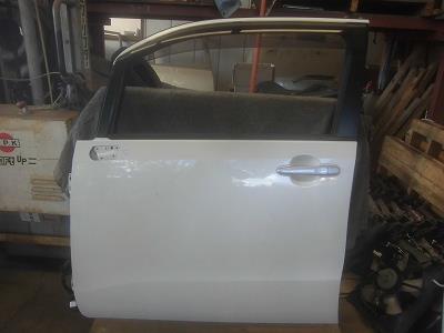【中古】中古部品 ムーヴ LA150S 左ﾌﾛﾝﾄﾄﾞｱ 【3340180100-241015000113200】