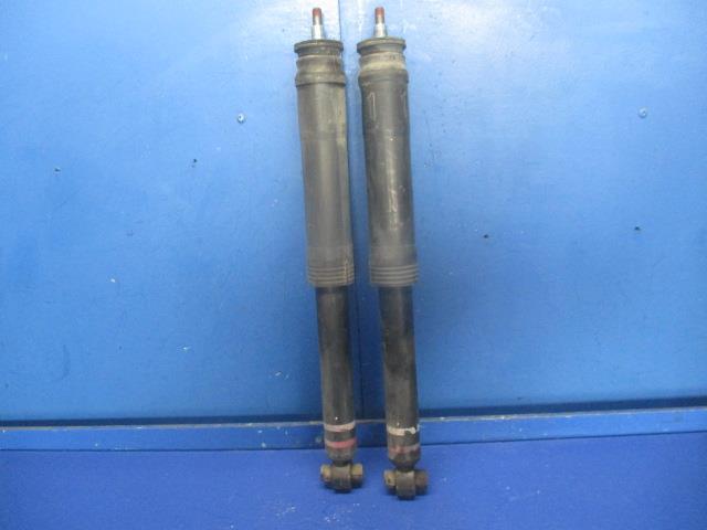 【中古】中古部品 ＳＡＩ AZK10 左ﾘｱｼｮｯｸｱﾌﾞｿｰﾊﾞｰ 【3310270100-000014417350800】