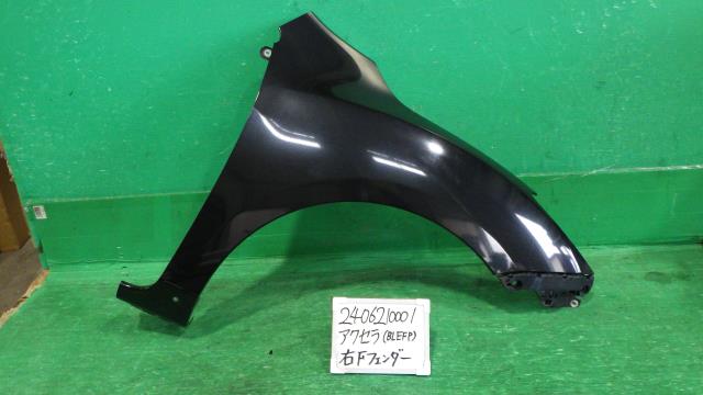 【中古】中古部品 アクセラ BLEFP 右ﾌﾛﾝﾄﾌｪﾝﾀﾞｰ 【3330340100-240621000110600】
