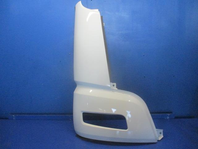 【中古】中古部品 ふそうトラクター FP54VDR 右ﾌﾛﾝﾄｺｰﾅｰﾊﾟﾈﾙ 【3310270100-000014450111300】