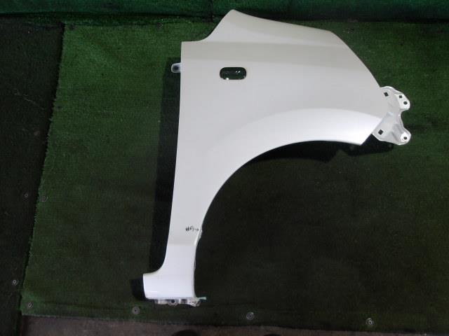 【中古】中古部品 ライフ JC1 右ﾌﾛﾝﾄﾌｪﾝﾀﾞｰ 【3340220100-000225064910600】