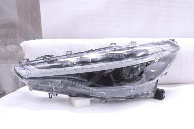 【中古】中古部品 カローラクロス ZSG10 左ﾍｯﾄﾞﾗﾝﾌﾟ 【3260520000-241022500610900】