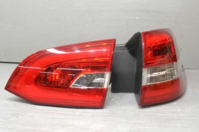 【中古】中古部品 プジョー 308 T9WYH01 右ﾃｰﾙﾗﾝﾌﾟ 【3310580000-241020000915500】