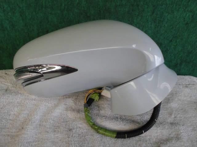 【中古】中古部品 レクサス IS GSE20 右ｻｲﾄﾞﾐﾗｰ 【3310420000-000002304013500】 20,636円