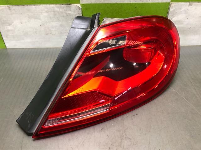 【中古】中古部品 VW ザ・ビートル 16CBZK 右ﾃｰﾙﾗﾝﾌﾟ 【3330530100-000005310415500】 7,468円