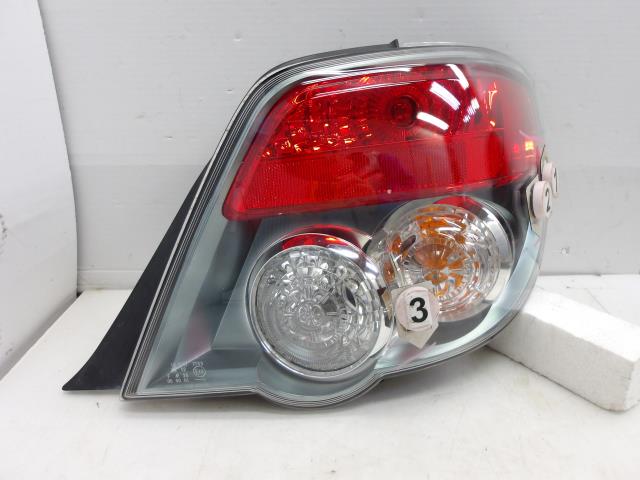【中古】中古部品 インプレッサ GG2 右ﾃｰﾙﾗﾝﾌﾟ 【3310250100-000243012315500】