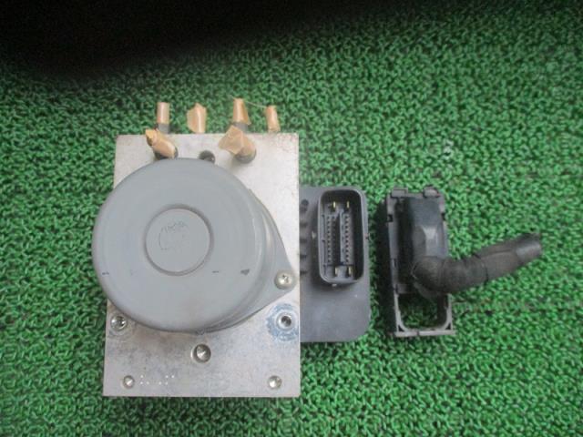 【中古】中古部品 エルフ NPR85AN ABSｱｸﾁｭｴｰﾀｰ 【3500080000-240425000142500】