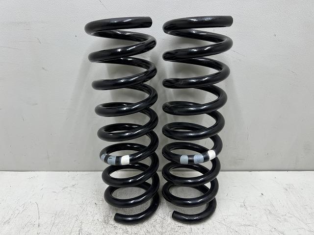 【中古】中古部品 ベンツ Eクラス 210265 ﾘｱｽﾌﾟﾘﾝｸﾞｾｯﾄ 【3310070100-000203019751400】
