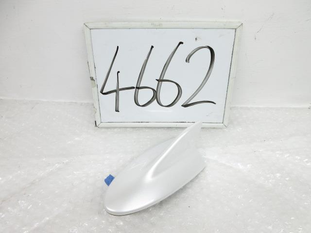 【中古】中古部品 レクサス HS ANF10 アンテナ 【3500170000-241025502661000】