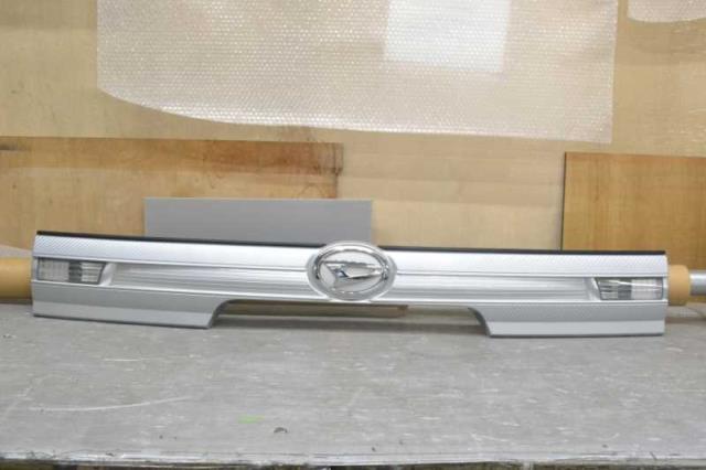 【中古】中古部品 タント L375S リアフィニッシャーパネル 【3310580000-241028000115200】|e-cleマート