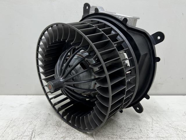 【中古】中古部品 ベンツ Sクラス 220065 ﾋｰﾀｰﾌﾞﾛｱﾓｰﾀｰ 【3310070100-000213001067900】