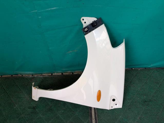 【中古】中古部品 ミラ L275S 左ﾌﾛﾝﾄﾌｪﾝﾀﾞｰ 【3310080100-230626000110700】