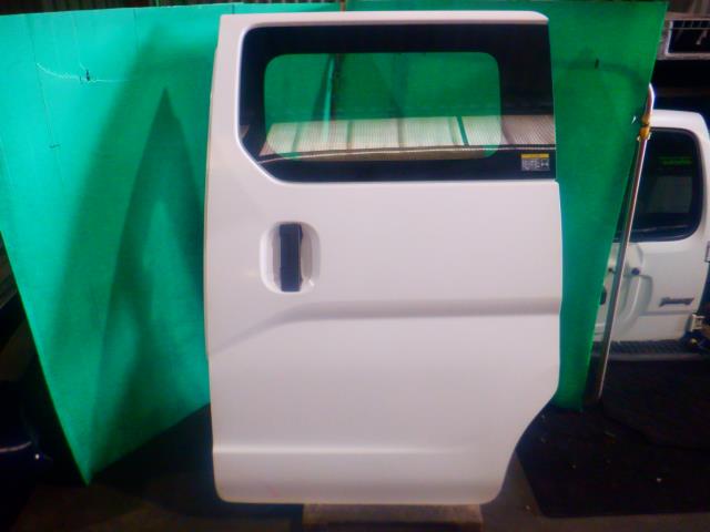 【中古】中古部品 NV200バネット VM20 左ﾘｱﾄﾞｱ 【3340140100-000024264213400】