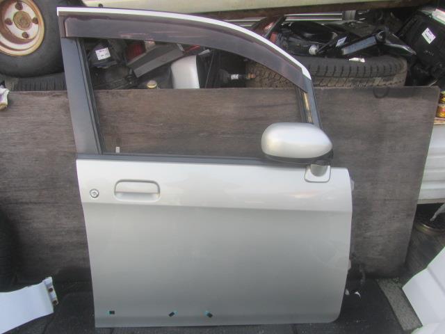 【中古】中古部品 ステラ RN1 右ﾌﾛﾝﾄﾄﾞｱ 【3310030100-241031000113100】