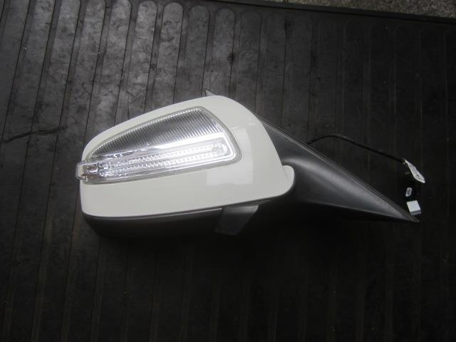 【中古】中古部品 ベンツ Cクラス 204041 右ｻｲﾄﾞﾐﾗｰ 【3330410100-241101000113500】